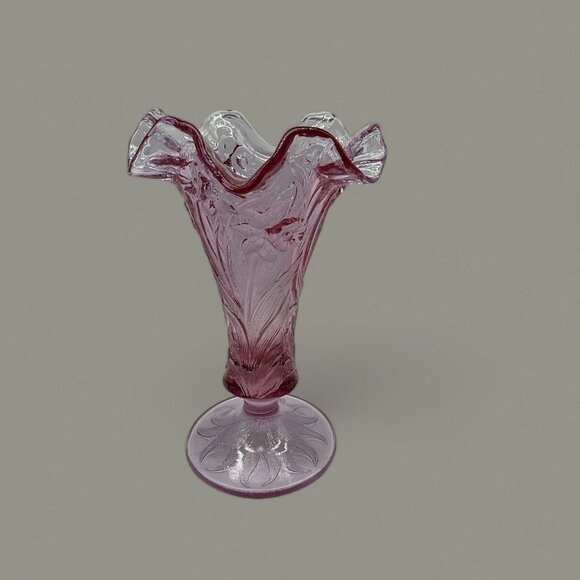 FENTON Vtg  Daffidil Floral Vase w/ Ruffled Edge & Footed Rose Pink Unique Color - Picture 8 of 16